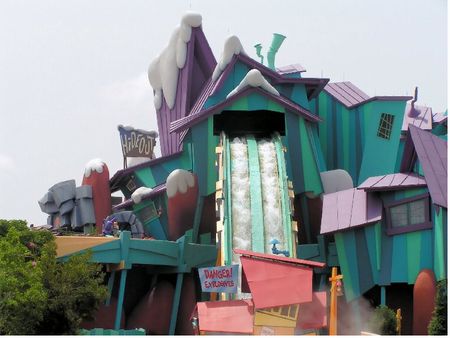 Dudley Do-Right's Ripsaw Falls photo, from ThemeParkInsider.com